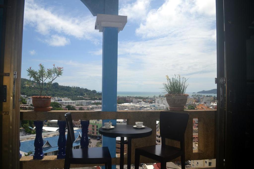 Oyo 851 On Hill Residence Patong المظهر الخارجي الصورة