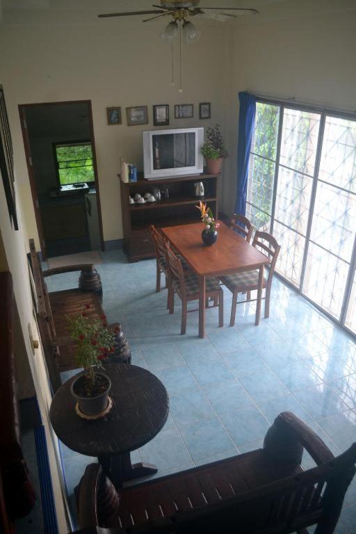 Oyo 851 On Hill Residence Patong المظهر الخارجي الصورة