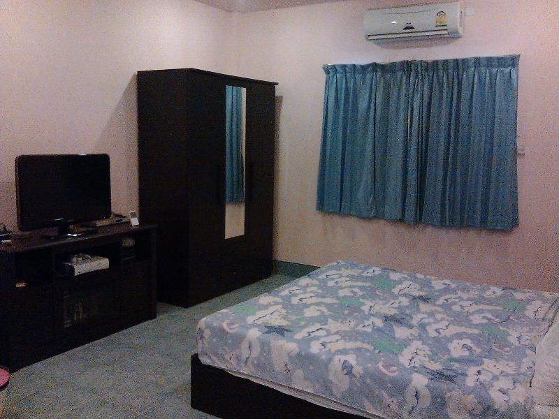 Oyo 851 On Hill Residence Patong المظهر الخارجي الصورة